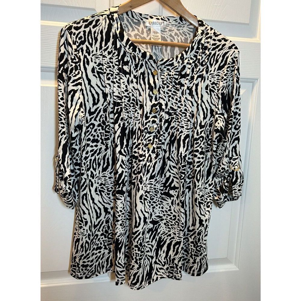 Chandly Women's Medium Animal Print Gold Buttons Roll-Tab Blouse Top Shirt